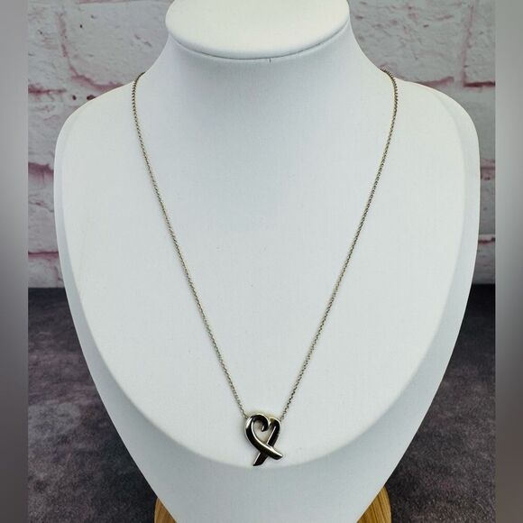 RETIRED TIFFANY & CO PALOMA PICASSO LOVING HEART PENDANT STERLING SILVER 925 MED - Picture 1 of 9